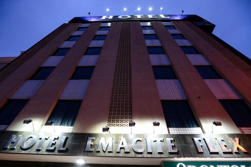Hotel Emacite Flex مافرا المظهر الخارجي الصورة