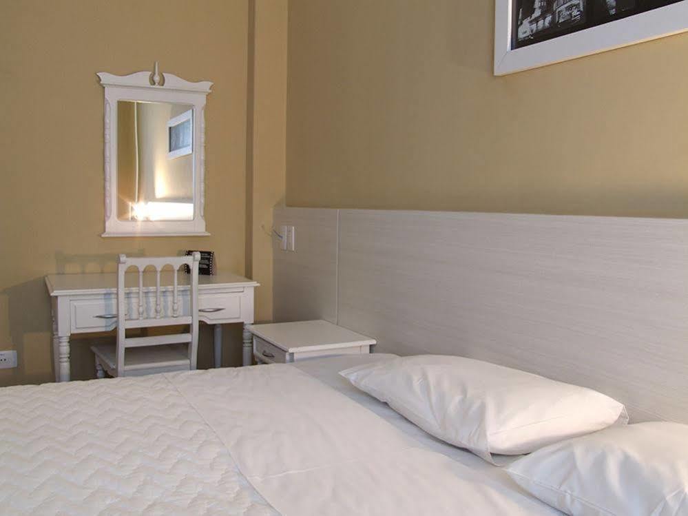 Hotel Emacite Flex مافرا المظهر الخارجي الصورة